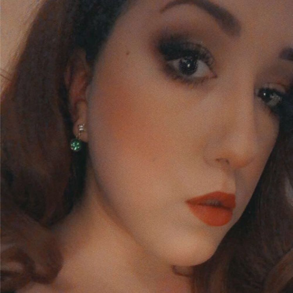 Meet your Posher, Ashley